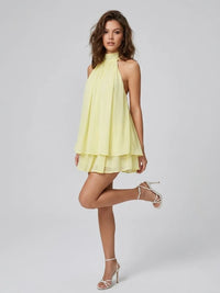 Robe courte Soléa à col halter et volants étagés