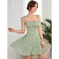 Robe midi d'été à bretelles fleuries