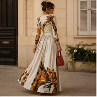 Combinaison pantalon large en satin à fleurs