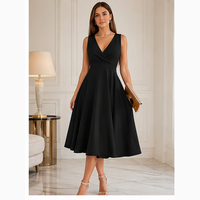 Robe midi évasée à col en V