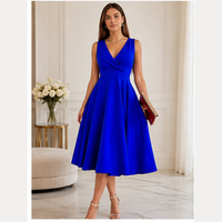 Robe midi évasée à col en V