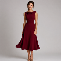 Robe midi à encolure froncée