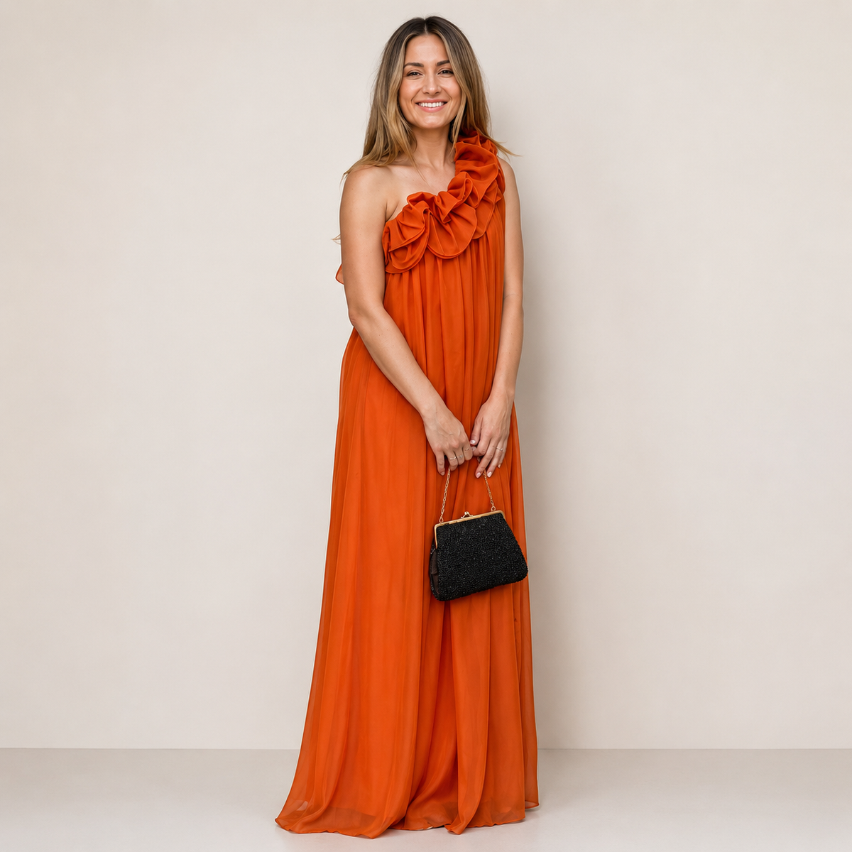 Robe longue fleurie asymétrique