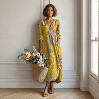 Robe midi à motif floral, col en V et poches