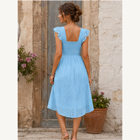 Robe d'été à œillets smockés