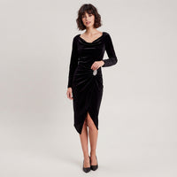 Robe drapée en velours à manches longues