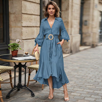 Robe midi évasée à col en V et ceinture