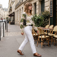 Pull en maille à col en V et motif floral
