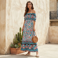 Robe longue bohème à fleurs et épaules dénudées