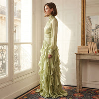Robe longue rose à volants