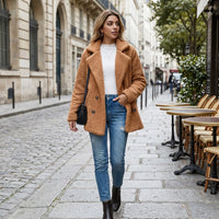 Veste courte en fausse fourrure effet mouton