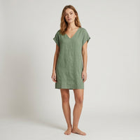 Mini-robe à col en V et manches à volants