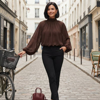 Blouse à manches bouffantes et encolure nouée
