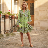 Mini-robe à manches évasées et imprimé