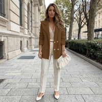 Blazer Vivienne à la coupe ajustée et raffinée