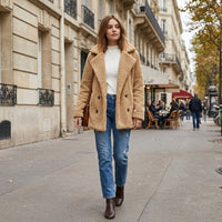Veste courte en fausse fourrure effet mouton