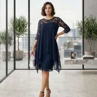 Robe midi en mousseline et dentelle superposées