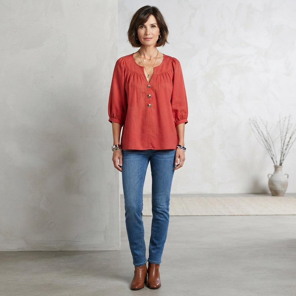 Blouse boutonnée à col en V et manches trois-quarts
