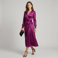 Robe portefeuille en satin Clara Plum
