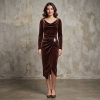 Robe drapée en velours à manches longues