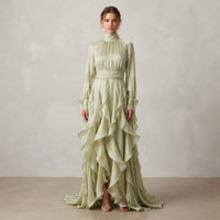 Robe longue rose à volants