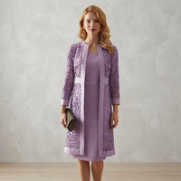 Ensemble robe en dentelle et gilet