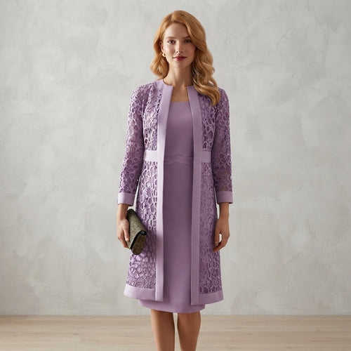 Ensemble robe en dentelle et gilet