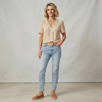Blouse à col en V et finitions en dentelle