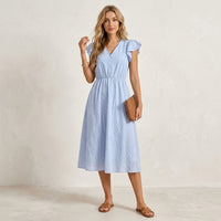 Robe midi à col en V et volants