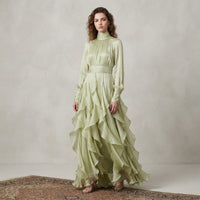 Robe longue rose à volants