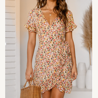 Robe courte portefeuille verte à fleurs