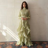 Robe longue rose à volants
