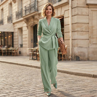 Ensemble tailleur pantalon large avec ceinture
