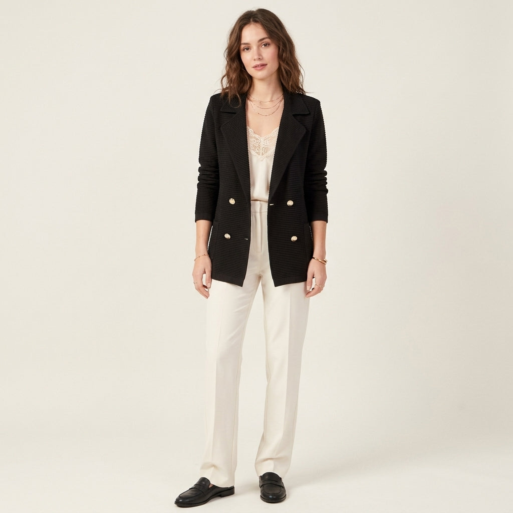 Blazer Vivienne à la coupe ajustée et raffinée