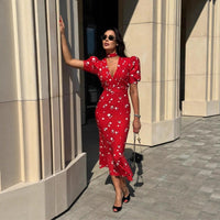 Robe midi fleurie à décolleté plongeant en V