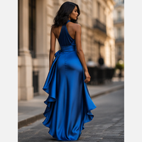 Robe mini à volants décolletée